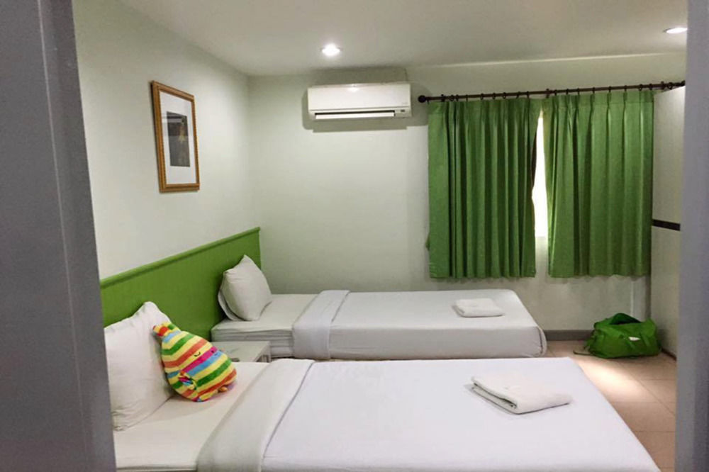 Nine Inn @ Town Phuket Kültér fotó